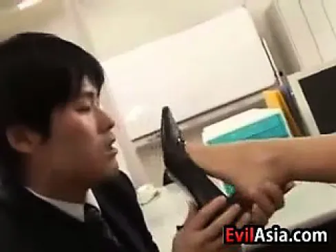 Asian Foot Worshipping